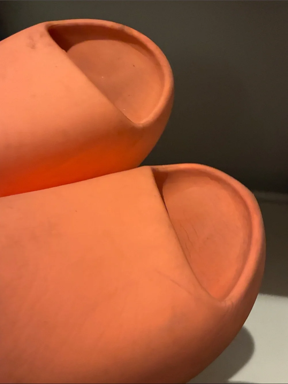 adidas Yeezy Slides Orange Sherbet size 5 US